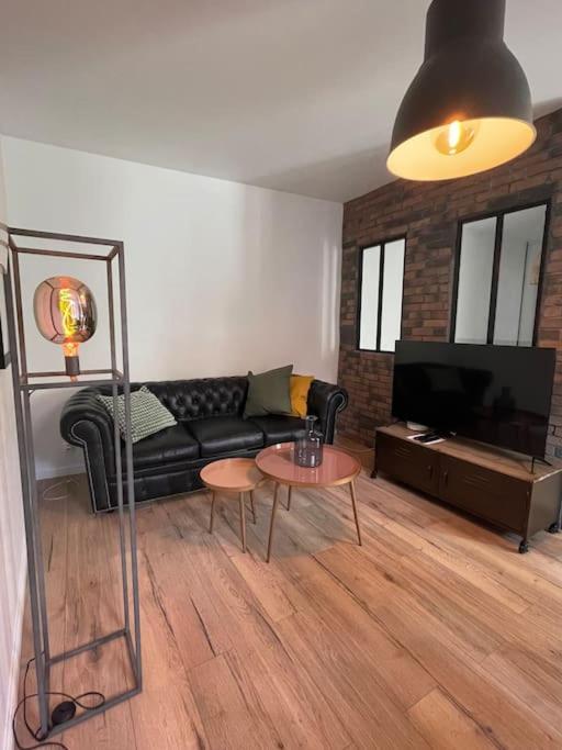 Le Charly - Magnifique Appartement Hypercentre Pau Esterno foto